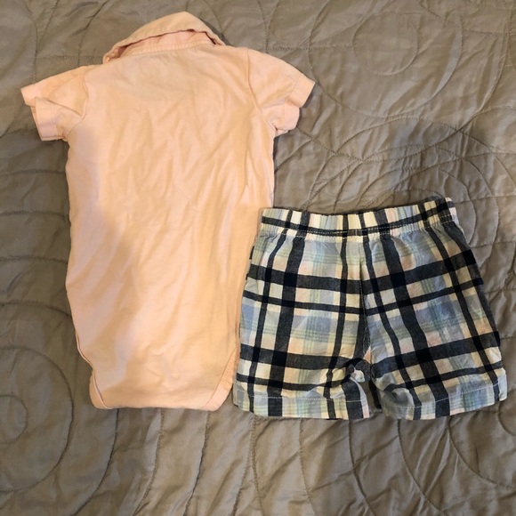 Carter’s 2 Piece Short Outfit - 9mo - Picture 2 of 3